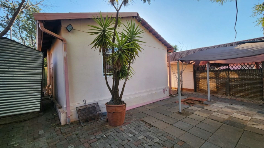 5 Bedroom Property for Sale in Fleurdal Free State